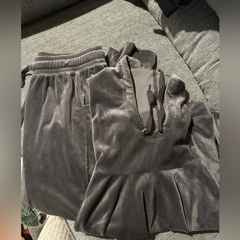 Offline by aerie sweat suit